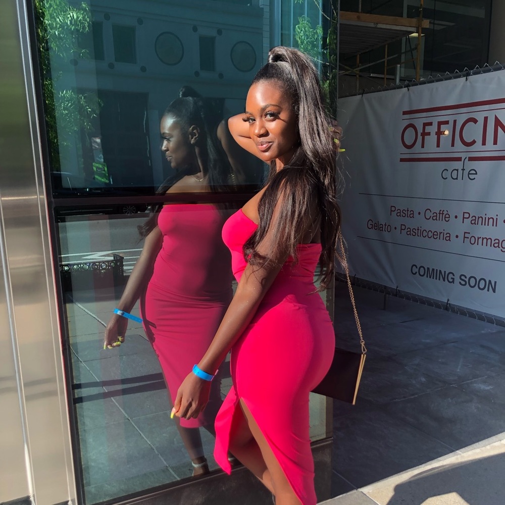 Meet your Posher, Simone